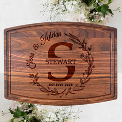 Silveroy Customized Love: Personalized Engraved Wood Cutting Boards for Couples - Ideal Gift for Weddings, Bridal Showers, Anniversaries, Christmas, Housewarming and Real Estate Closing