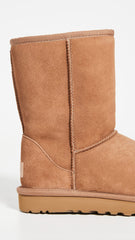 UGG Women's Classic Short Ii Boot, Chestnut, 08