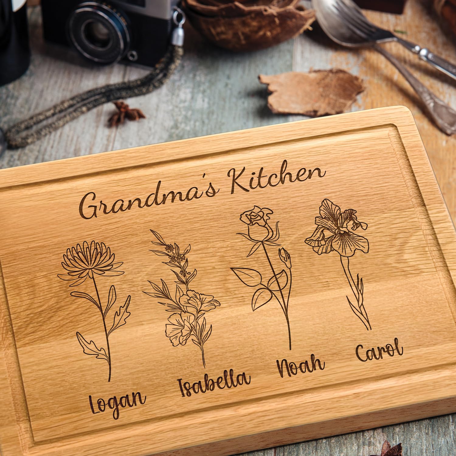 Personalized Cutting Board For Mom - Grandma, Birth Flower Grandmom's Garden, Mothers Day Gifts For Grandma, Christmas and Birthday Gifts For Mom From Son, Daughter, Chopping Board for Mama's Kitchen